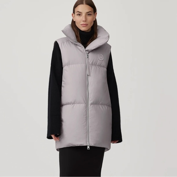 Canada Goose Jackets & Blazers - NWT New CANADA GOOSE Garnet Long Padded Down Vest In White Size Medium